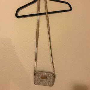 Micheal kors shoulder purse